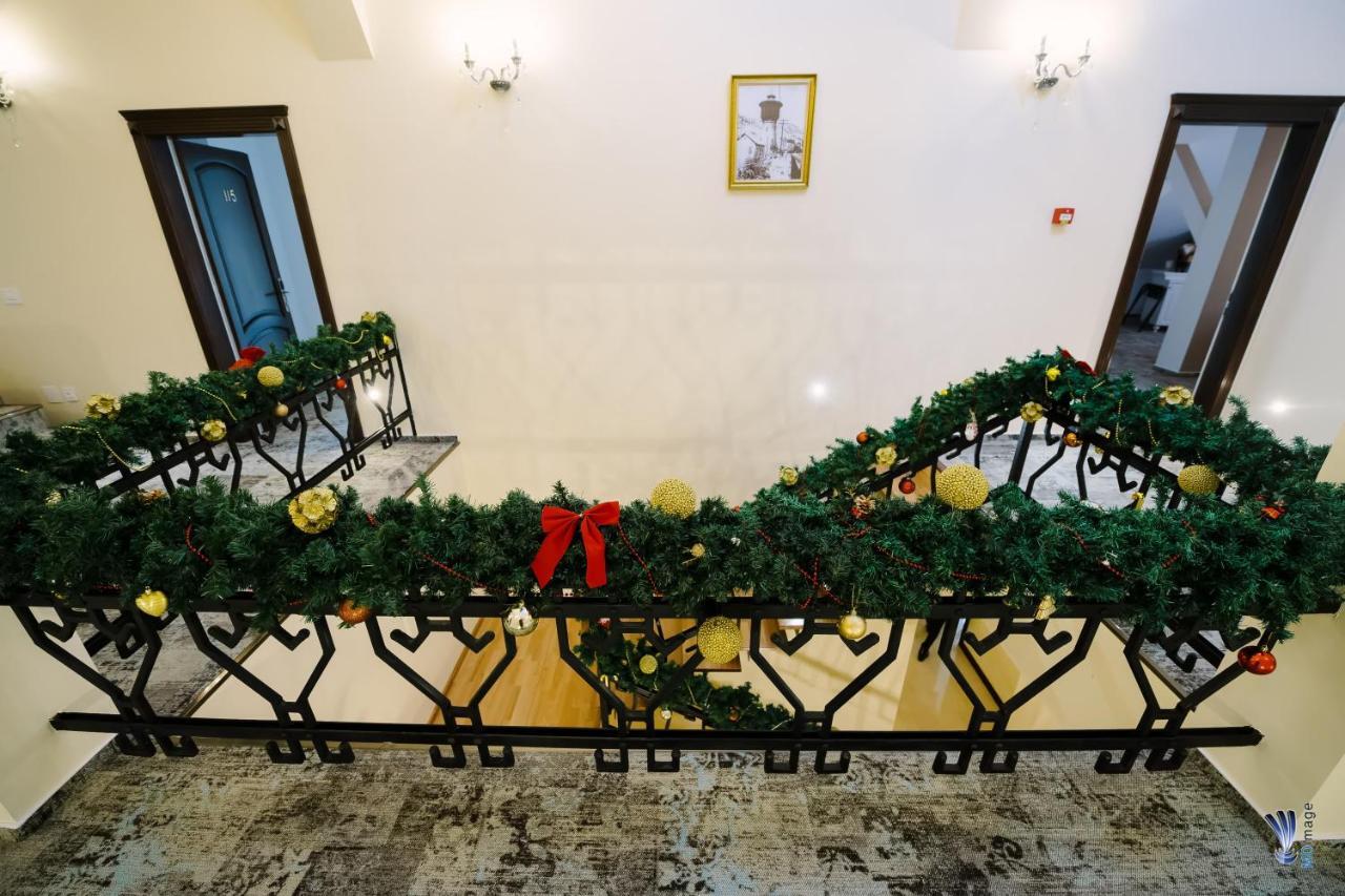 Hotel La Belle Epoque Петрошань Екстер'єр фото